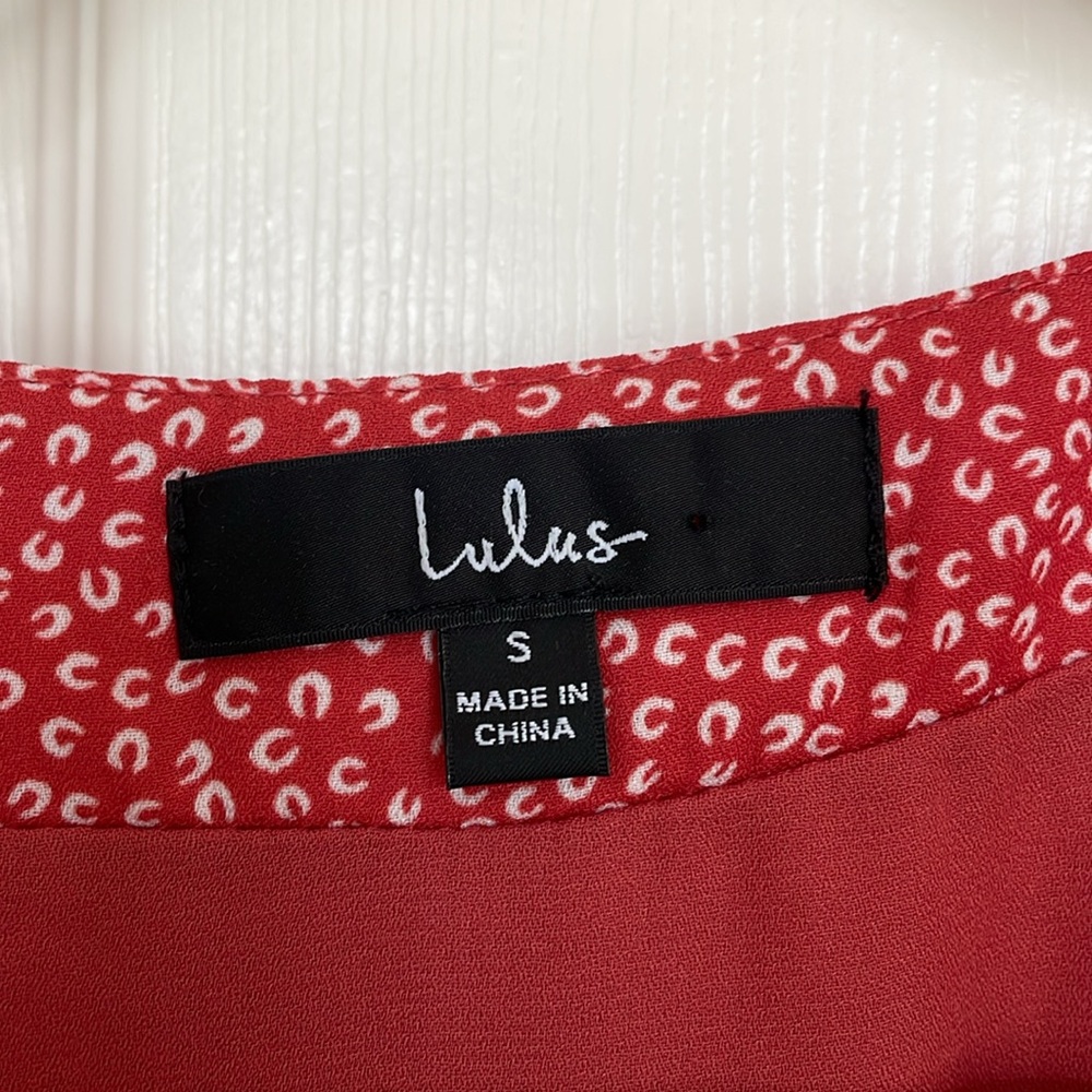 Lulu's Red Patterned V-Neck Button-Down Skater Dr… - image 3